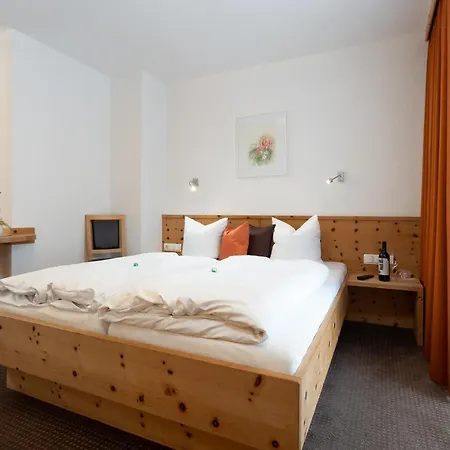Dorfblick - Apartments&rooms Fiss