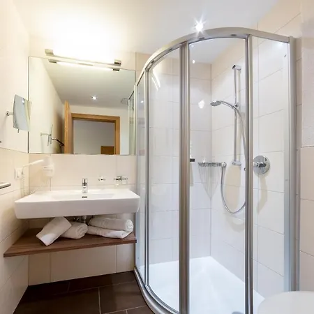 Dorfblick - & פיס