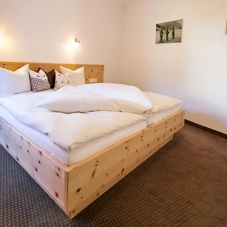 בית הארחה Dorfblick - & *